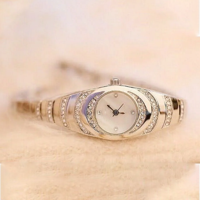 ⏳Offre spéciale limitée dans le temps : 52% de réduction💎Montre à bracelet en strass pour femmes⌚
