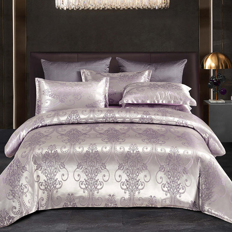 Ensemble de quatre pièces satin jacquard de luxe européen