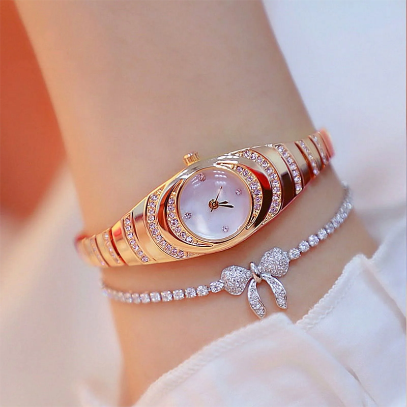⏳Offre spéciale limitée dans le temps : 52% de réduction💎Montre à bracelet en strass pour femmes⌚